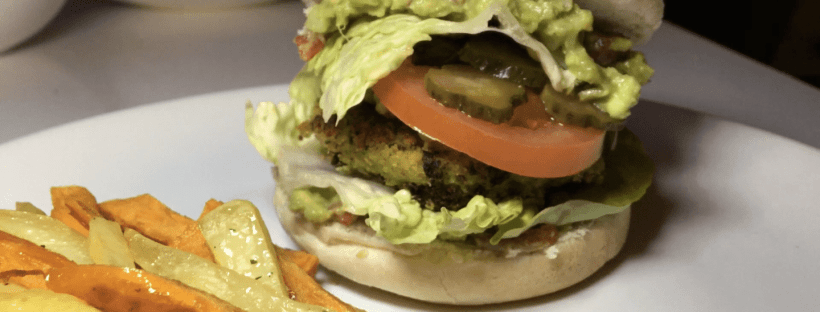 Falafel - Guacamole burger