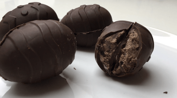 Creamy Vegan Oreo Easter Eggs